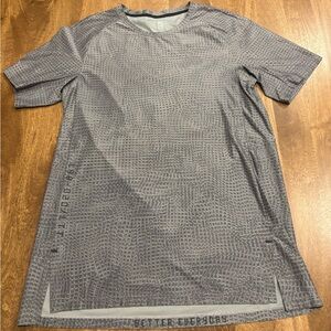 Lululemon Men's Shirt
